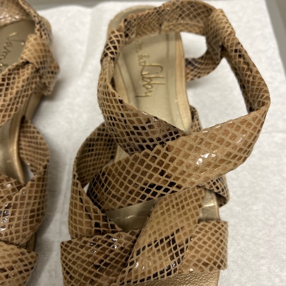 Sam & Libby Womens Beige Snake Print Open Toe Slip On Sandals, Size 7. - Picture 2 of 7